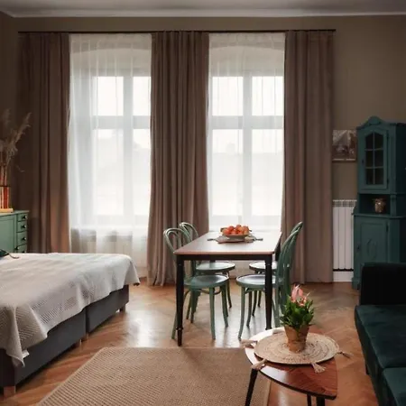 Piotrkowska 82 By Good Time