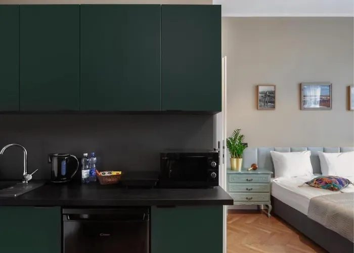 Piotrkowska 82 By Good Time *