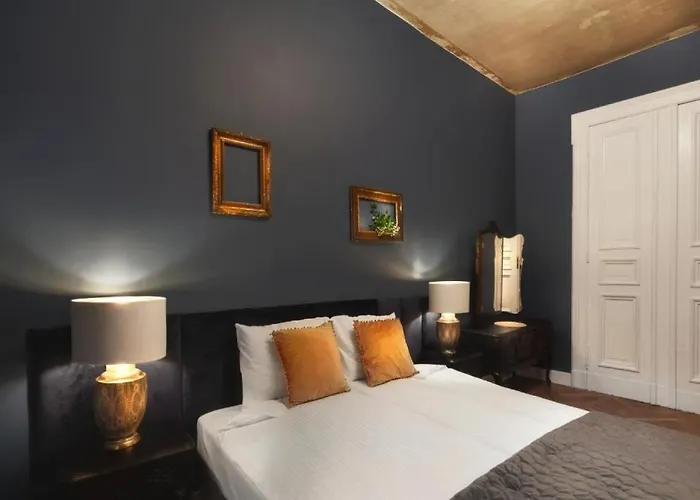 Piotrkowska 82 By Good Time *